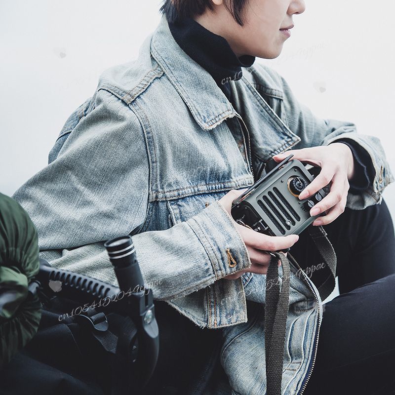 工場直販 アウトドア用Bluetoothスピーカー（重低音） - Outdoor Adventure Outlet のレビューと価格